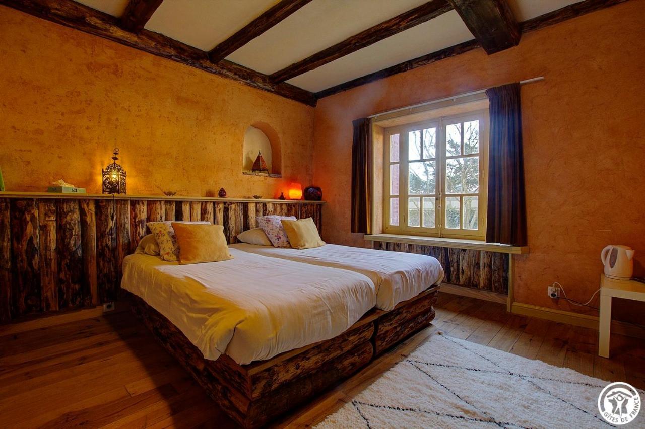 Bed and Breakfast Goute La Vie Marchamp Exterior foto